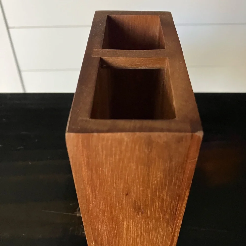NEW Modern Wooden Toothbrush Holder